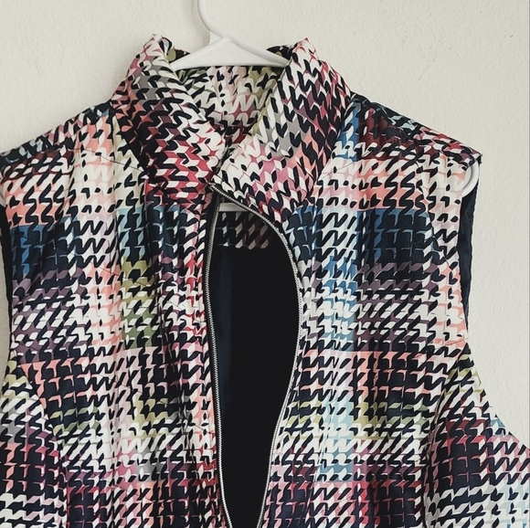 Christopher Banks Cheveron Channel Quilted Zip-Up Vest Graphic Plaid Sz 2X - Picture 5 of 6